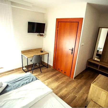 Apartamenty Pod Lwem Świdnica Eksteriør billede
